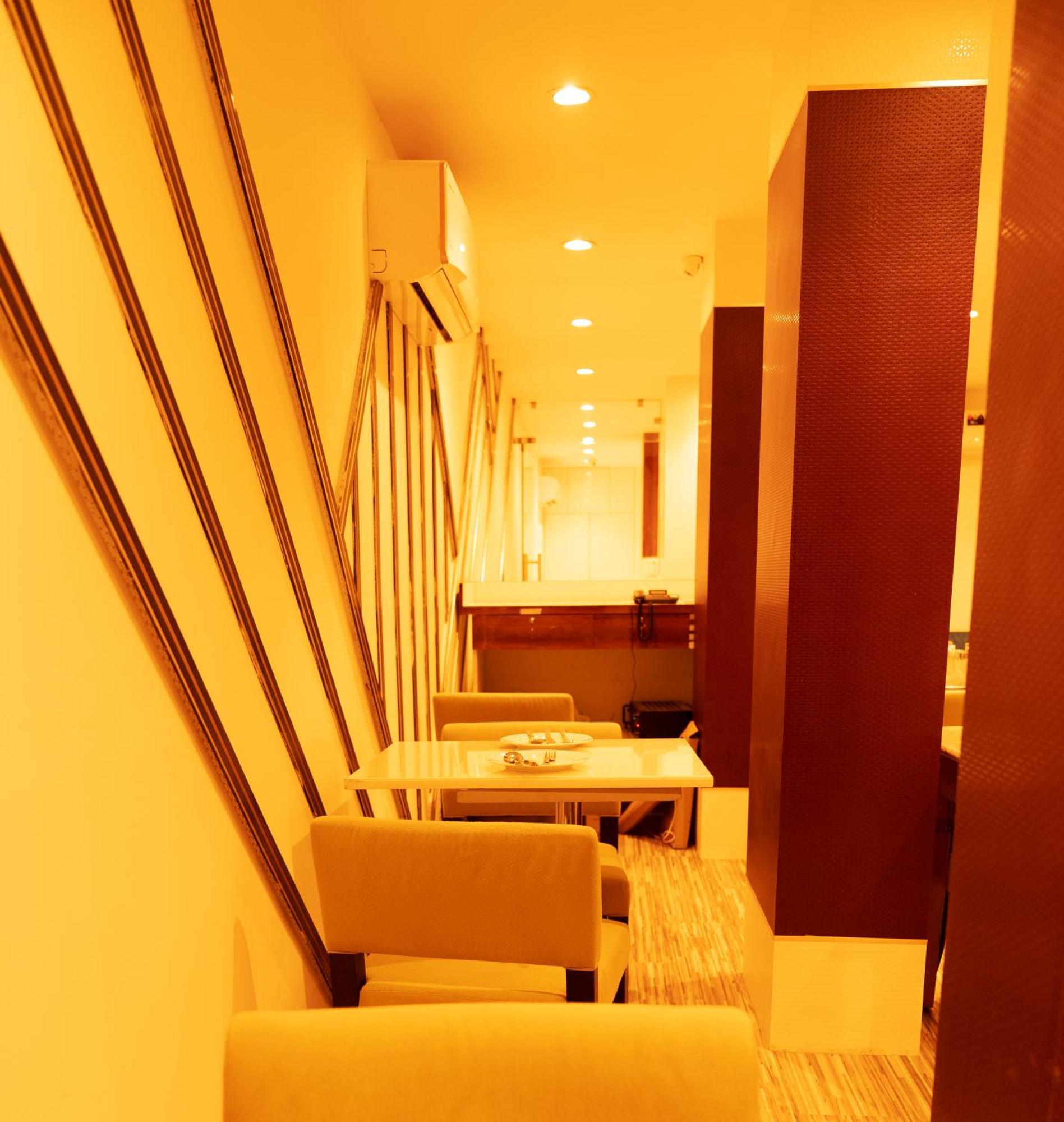 The Flamboyant Natraj Hotel Bharuch Exterior foto